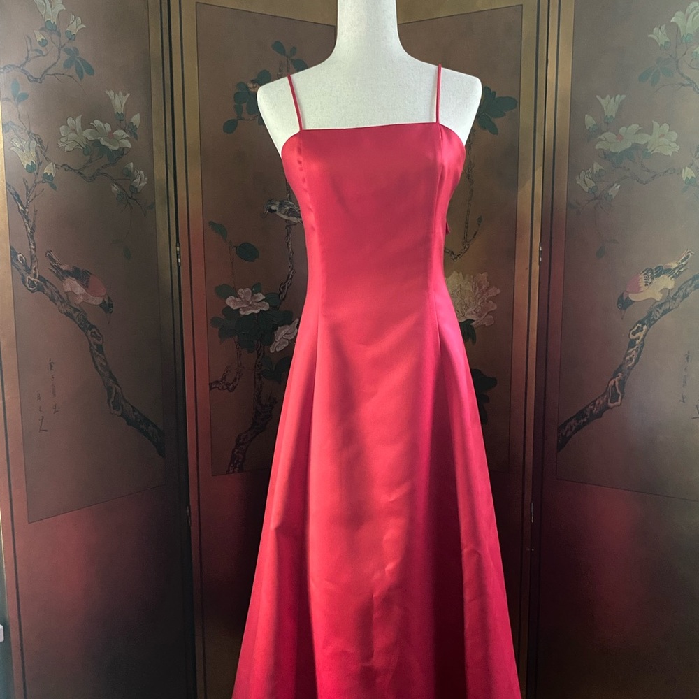 Vintage dress by Gunne Sax Jessica McClintock with spaghetti straps and bows